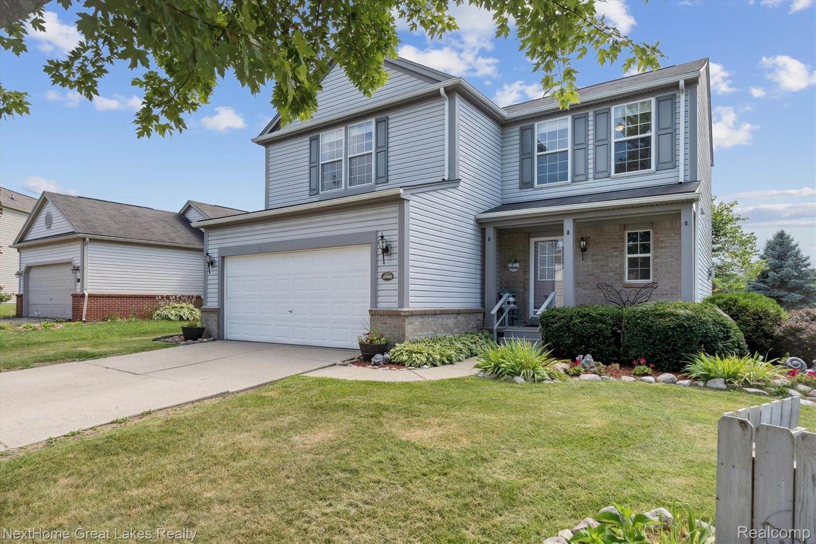 4900 Meadow Crest Circle, Holly, MI 48442