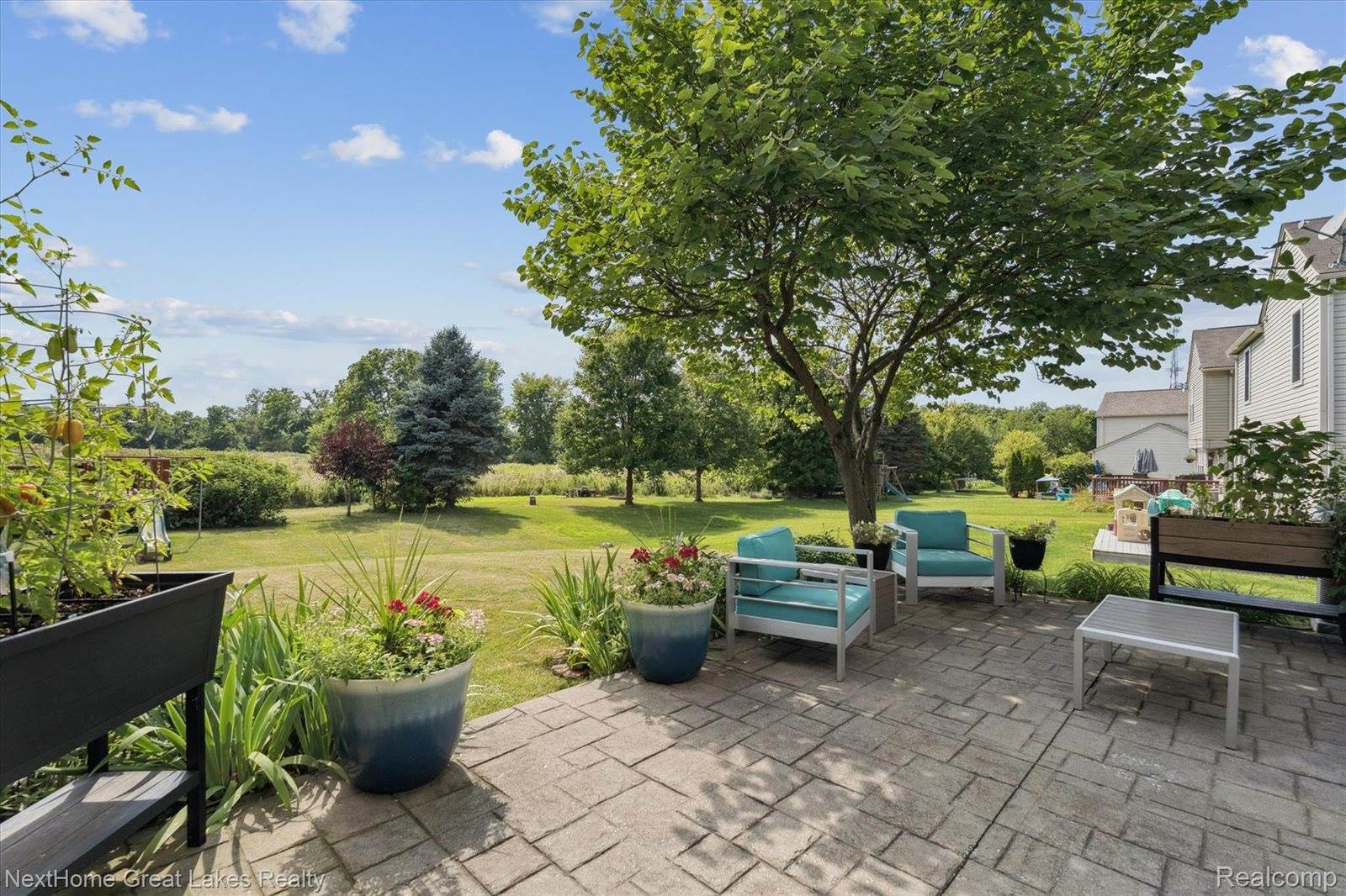 4900 Meadow Crest Circle, Holly, MI 48442