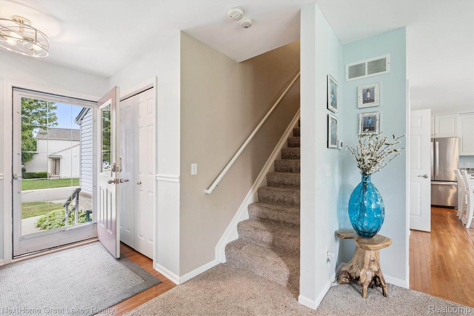 4900 Meadow Crest Circle, Holly, MI 48442