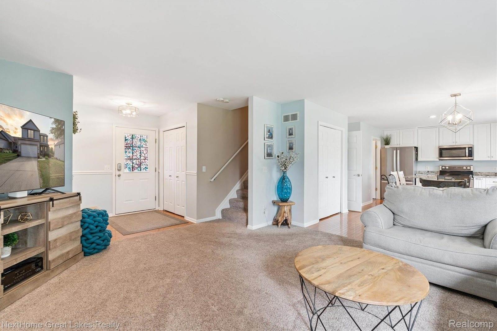 4900 Meadow Crest Circle, Holly, MI 48442