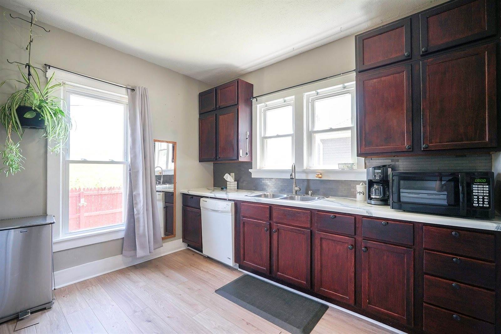 1615 South 7TH Street, Council Bluffs, IA 51501