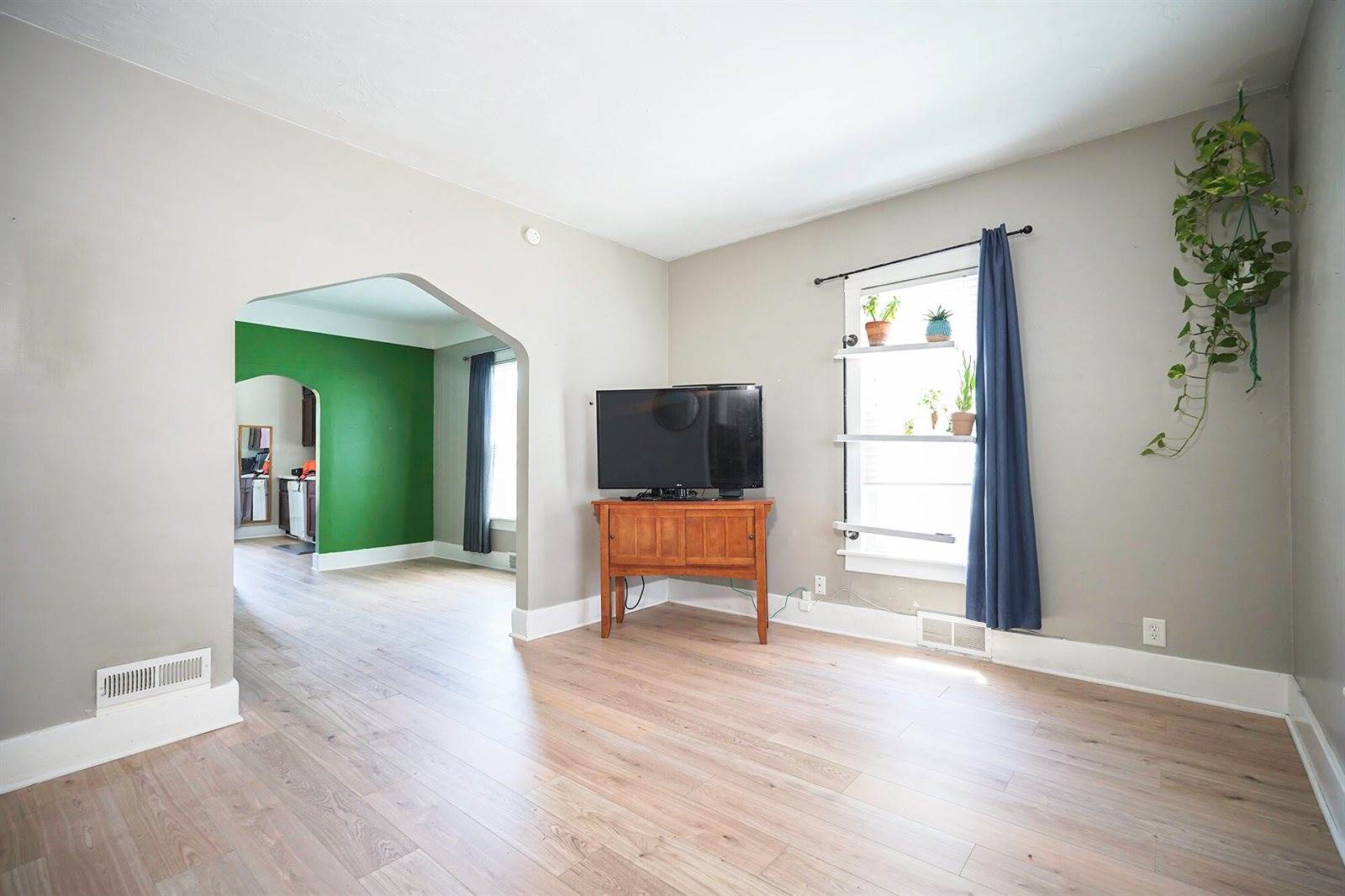 1615 South 7TH Street, Council Bluffs, IA 51501