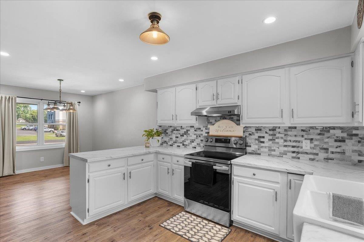 416 W Leonhard Street, Marshfield, WI 54449