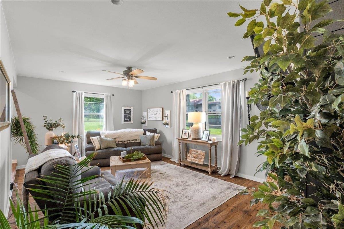 416 W Leonhard Street, Marshfield, WI 54449