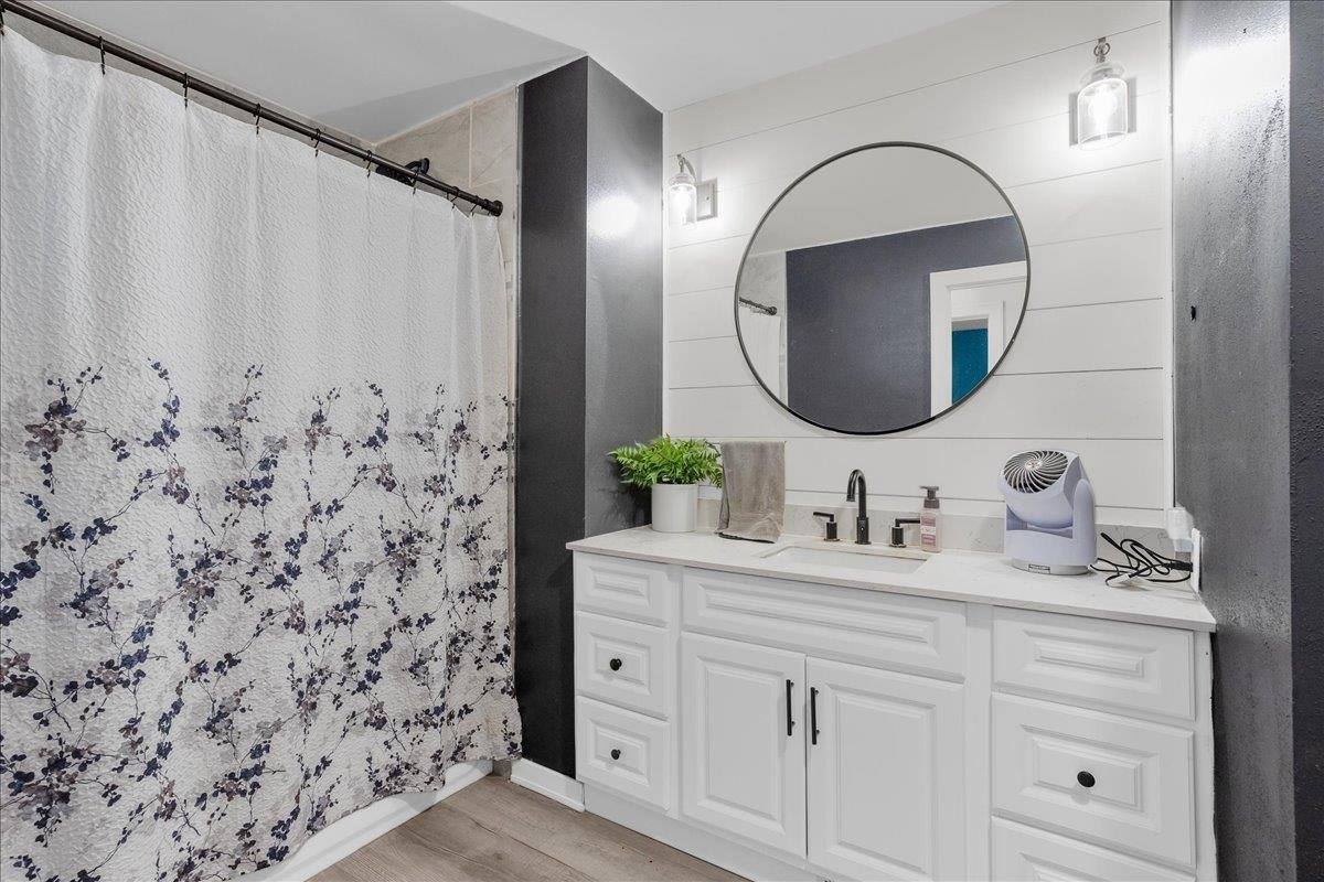 416 W Leonhard Street, Marshfield, WI 54449