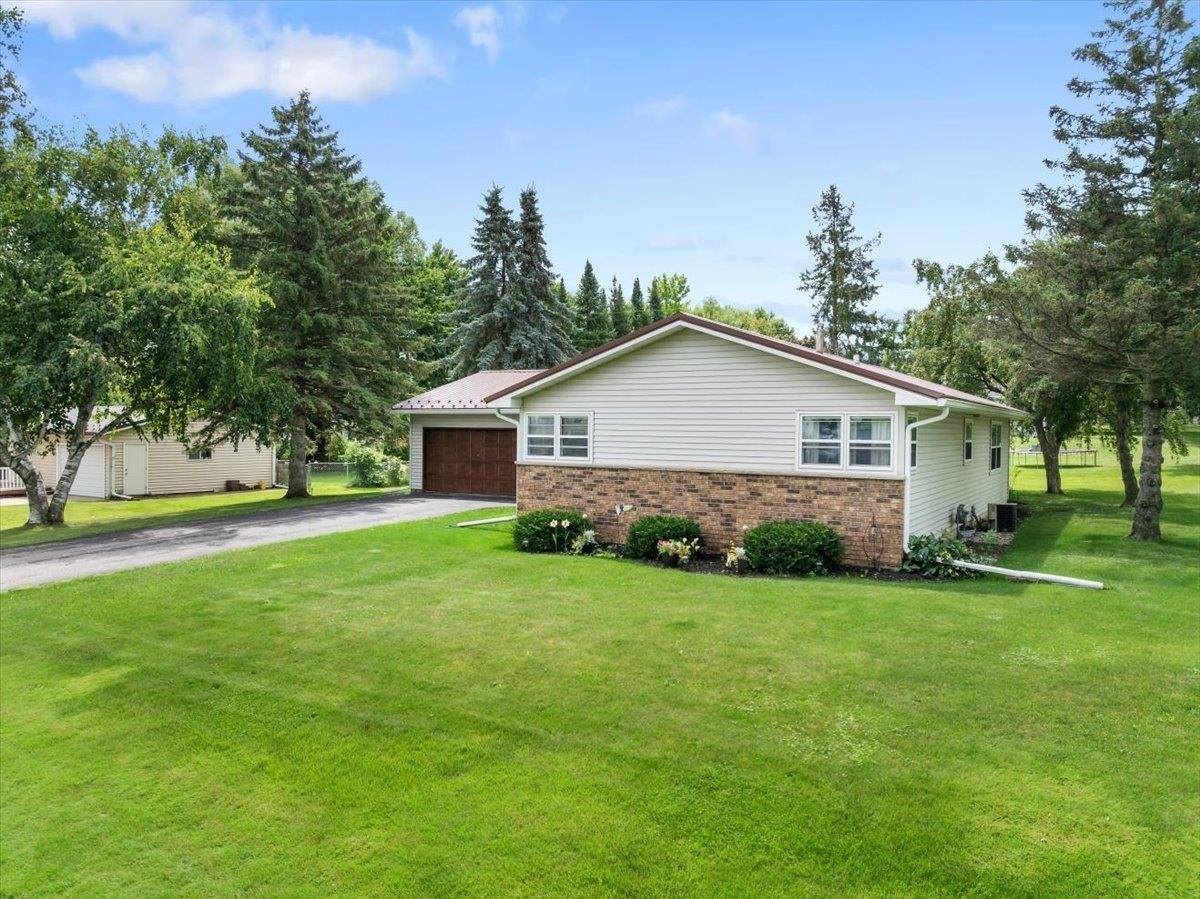 416 W Leonhard Street, Marshfield, WI 54449