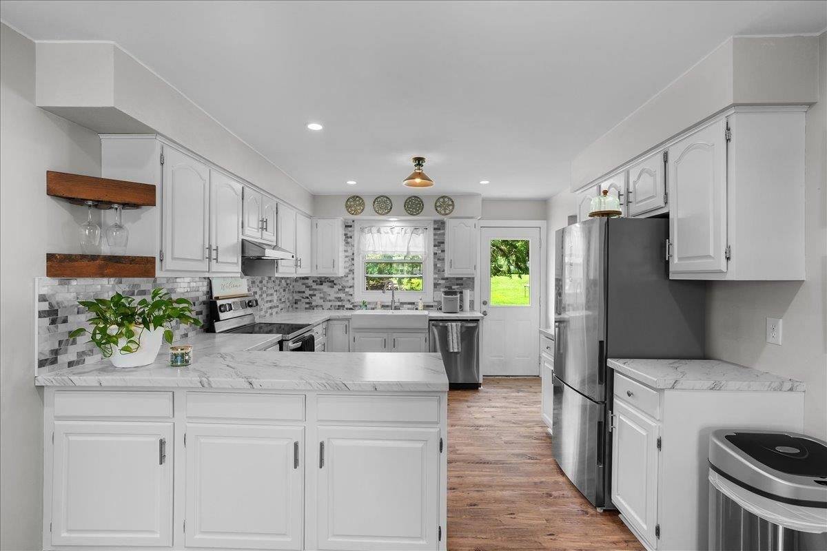 416 W Leonhard Street, Marshfield, WI 54449