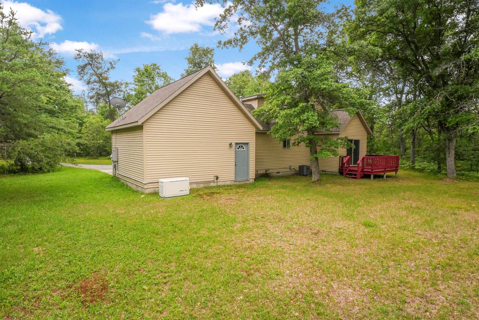 112 Wobbler Trail, Roscommon, MI 48653