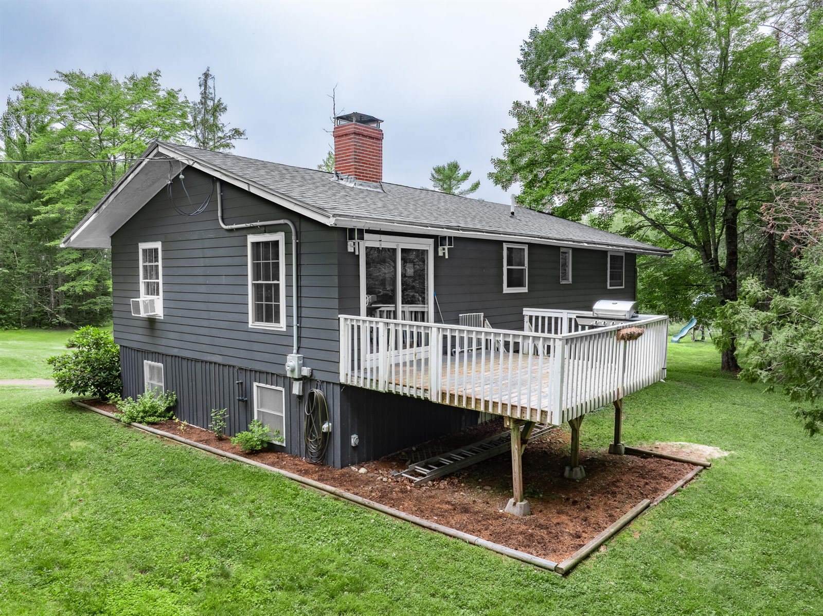 12 Hemlock Lane, Milford, ME 04461