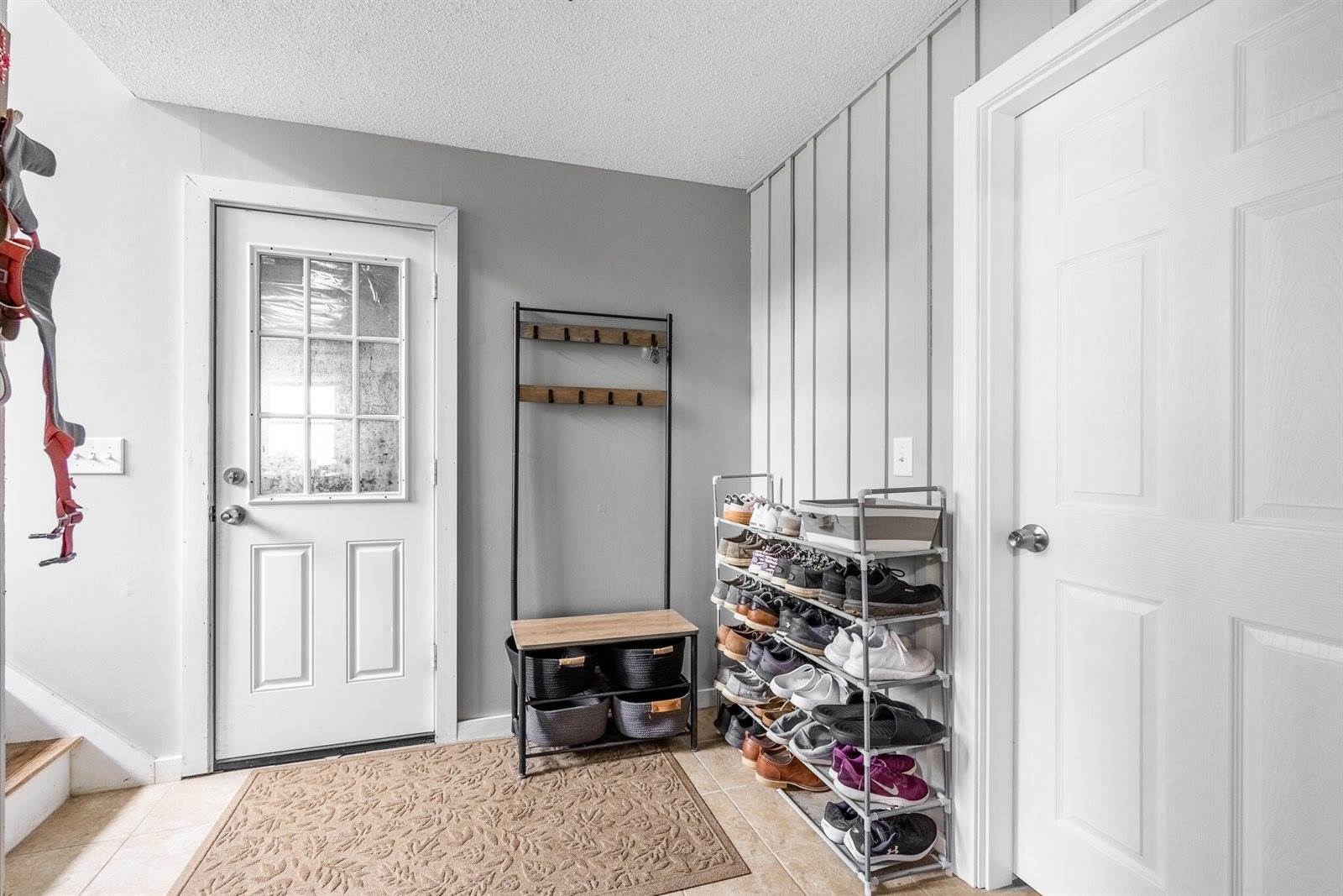 12 Hemlock Lane, Milford, ME 04461