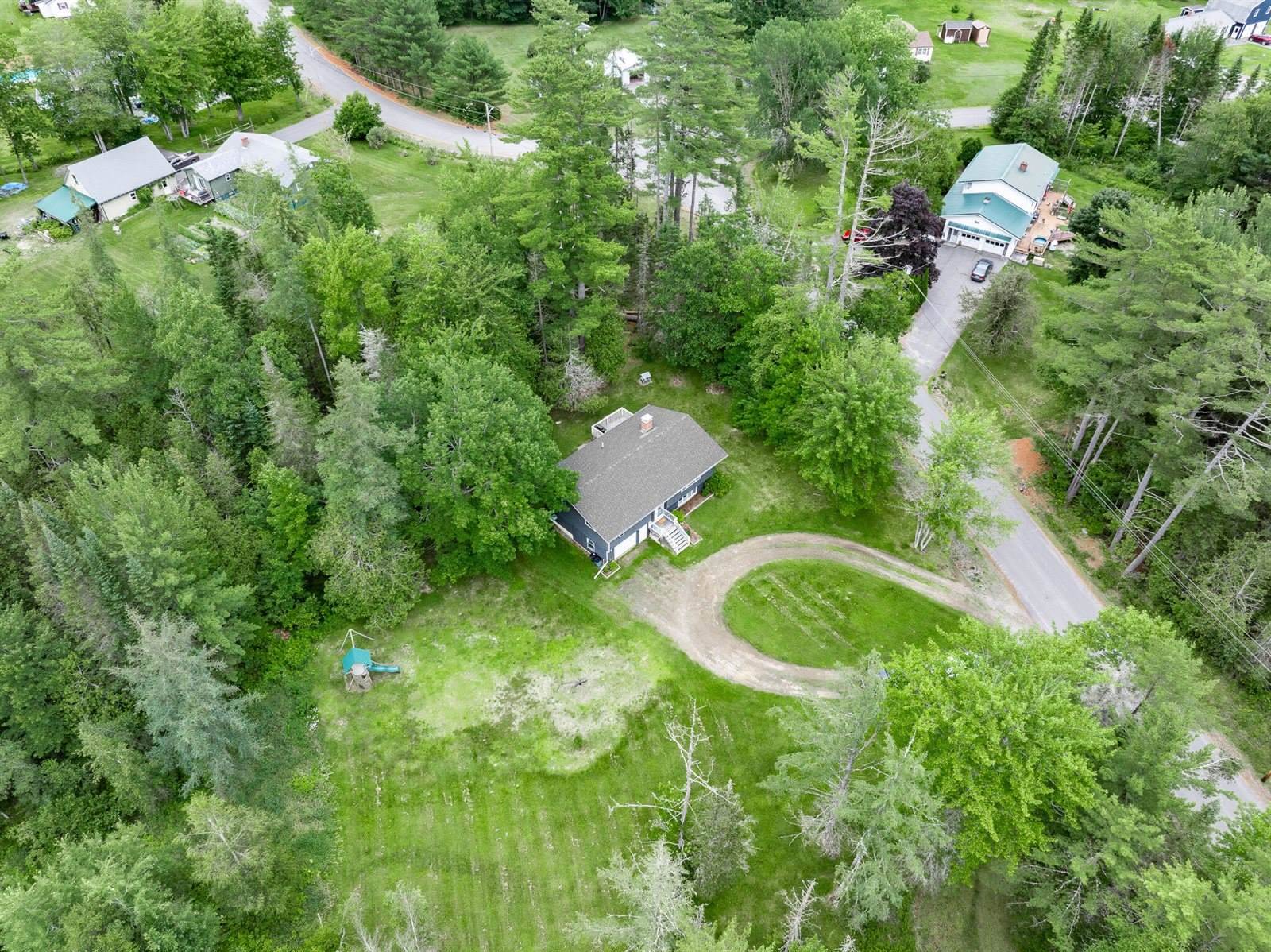 12 Hemlock Lane, Milford, ME 04461