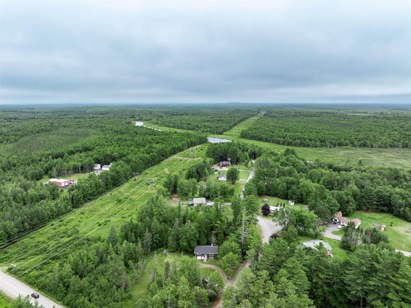 12 Hemlock Lane, Milford, ME 04461