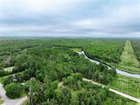 12 Hemlock Lane, Milford, ME 04461