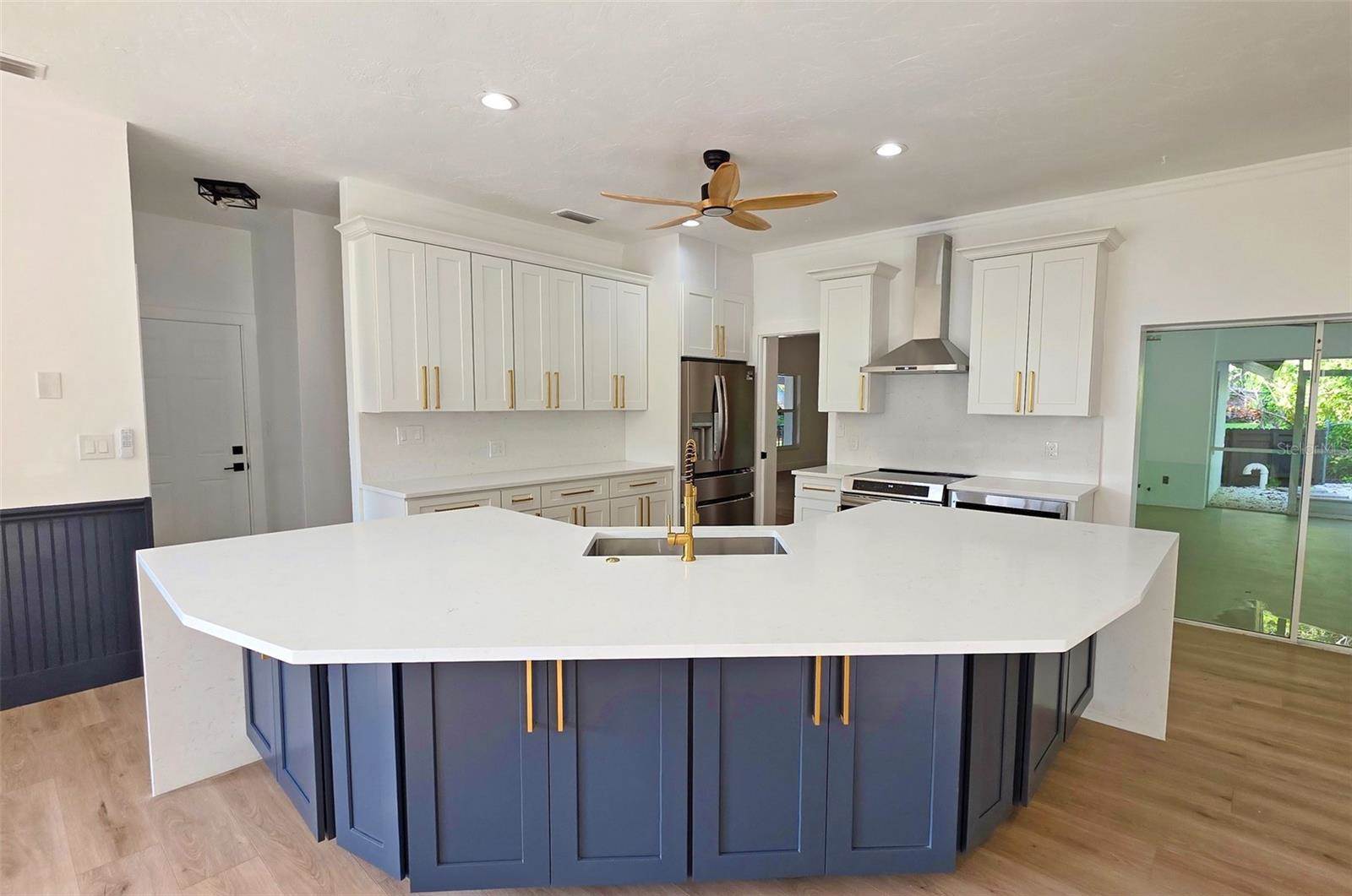 4074 Redbird Circle, Sarasota, FL 34231