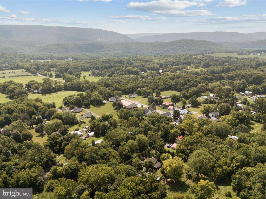 23 Mahoney Drive, Harpers Ferry, WV 25425