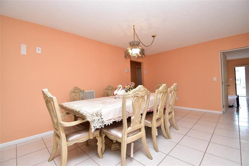 3305 Silver Buttonwood Dr, Greenacres, FL 33463