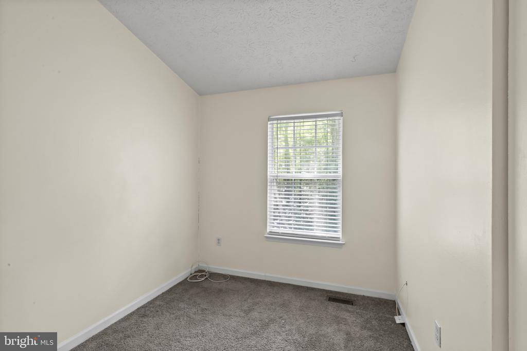 2042 Hackberry Road, Baltimore, MD 21221