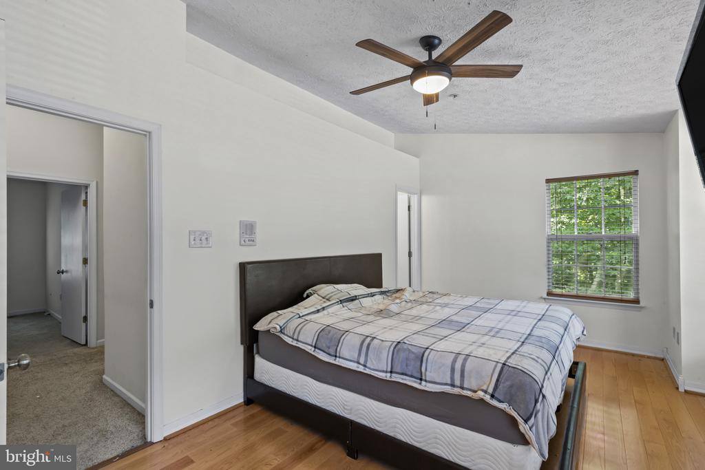 2042 Hackberry Road, Baltimore, MD 21221