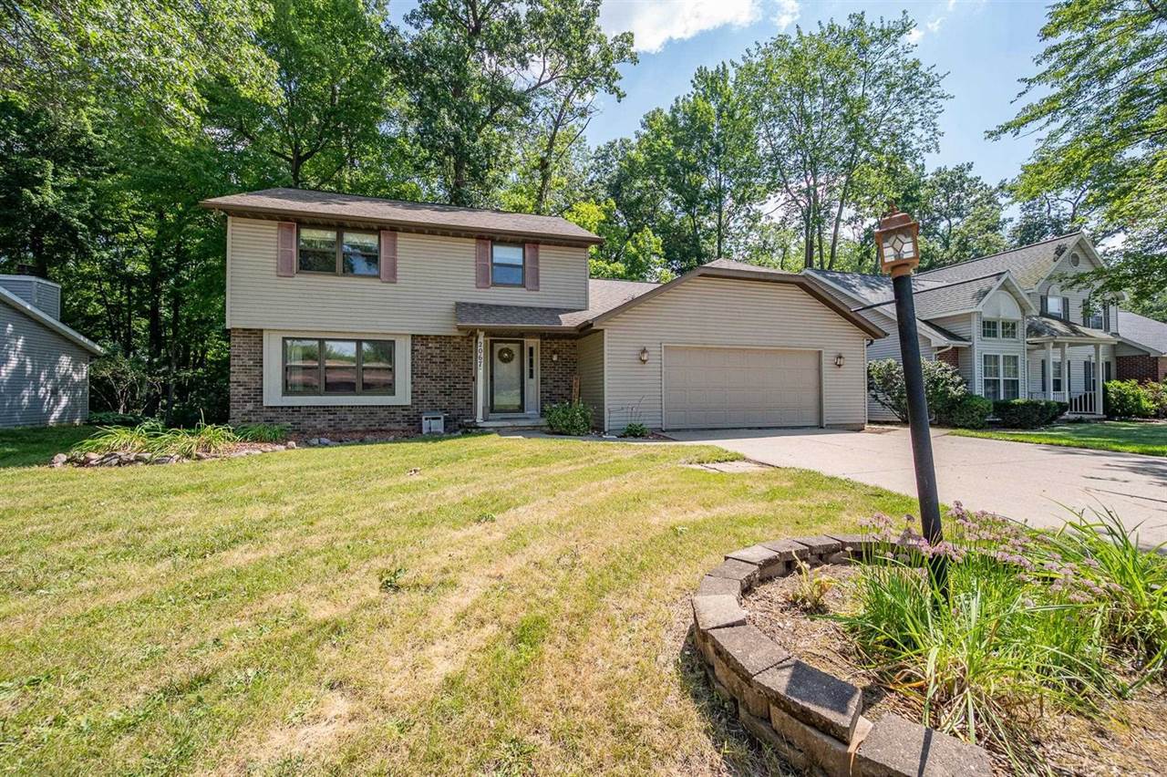 2067 South Point Road, Green Bay, WI 54313