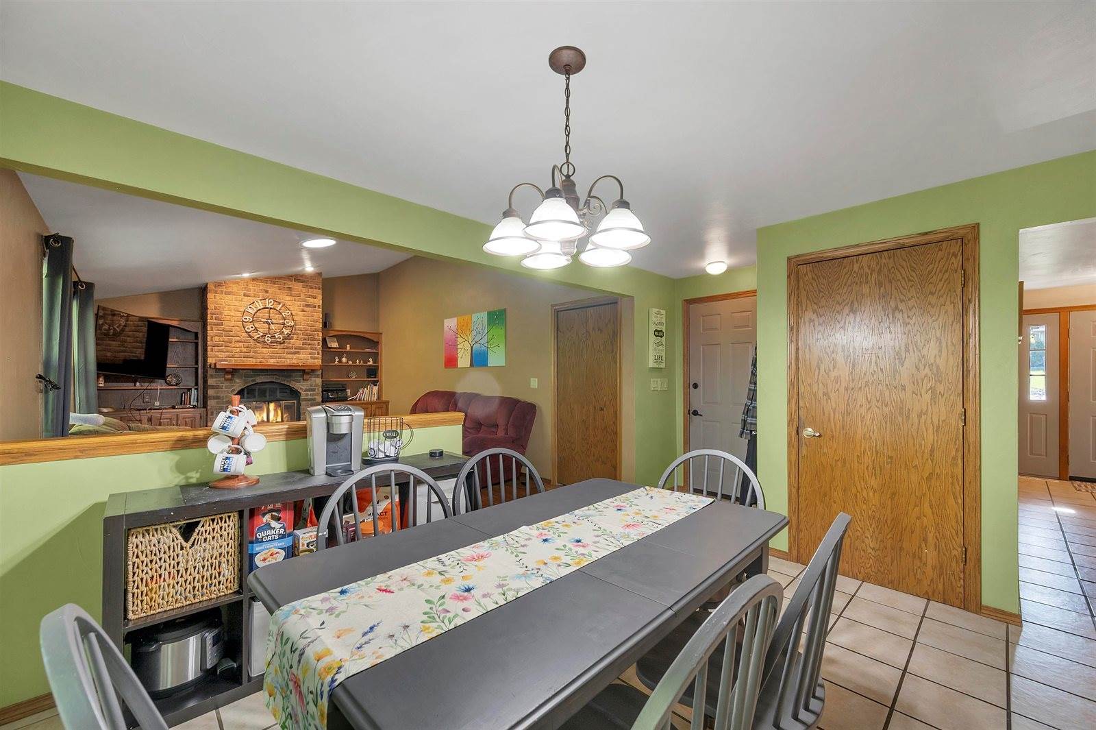 2067 South Point Road, Green Bay, WI 54313