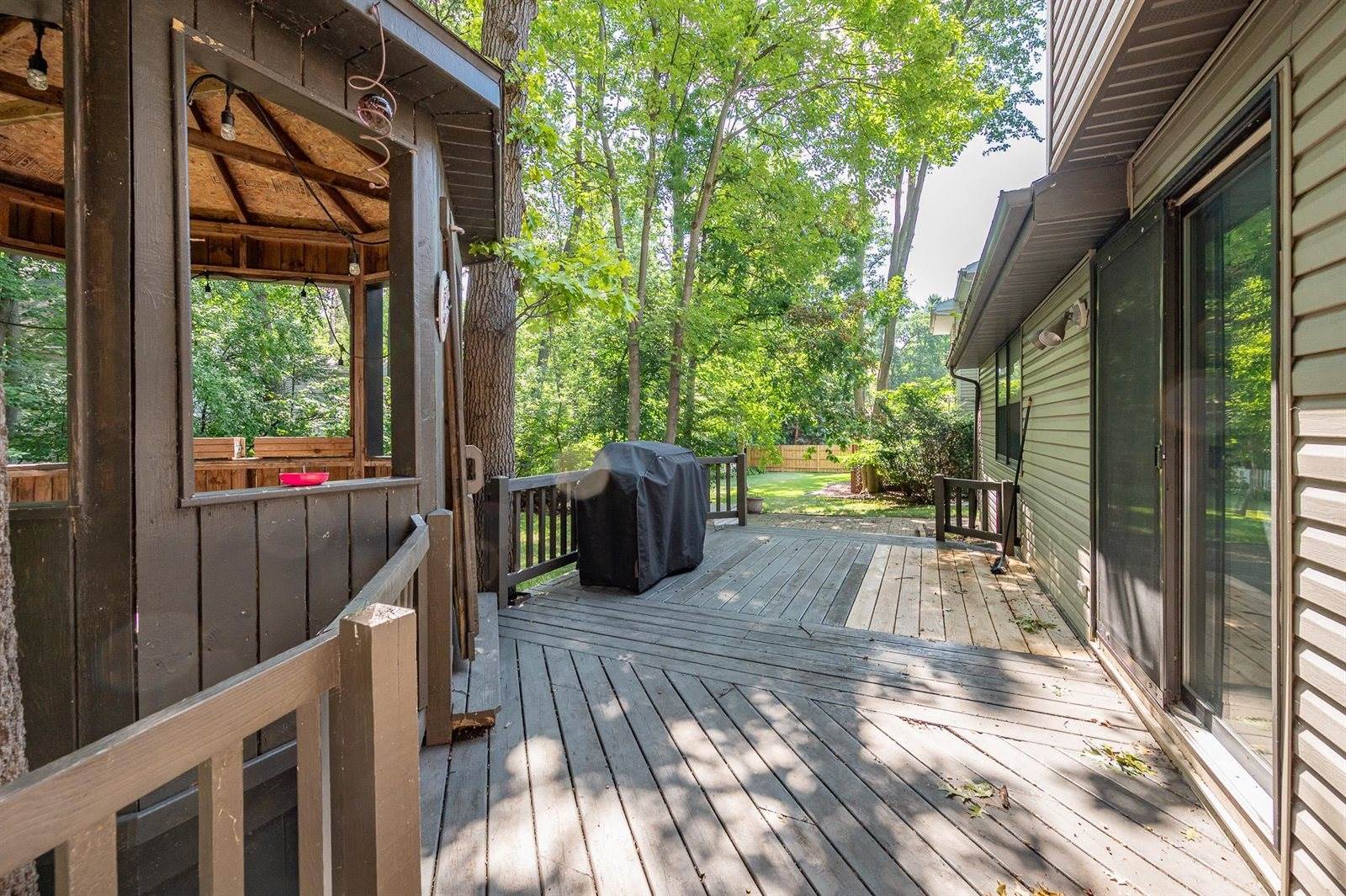 2067 South Point Road, Green Bay, WI 54313