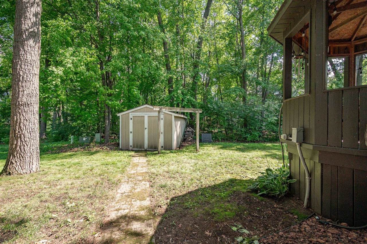 2067 South Point Road, Green Bay, WI 54313