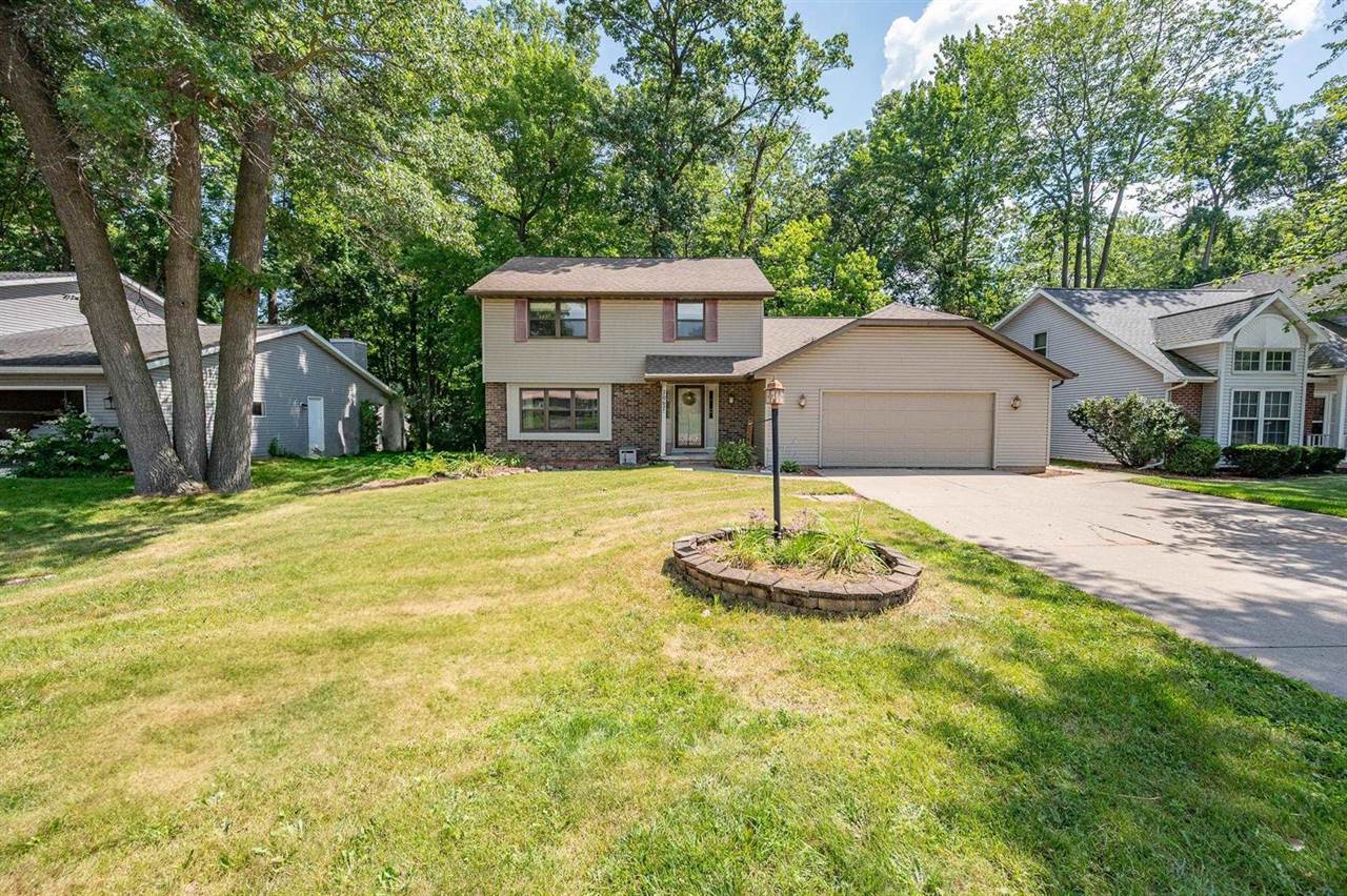 2067 South Point Road, Green Bay, WI 54313