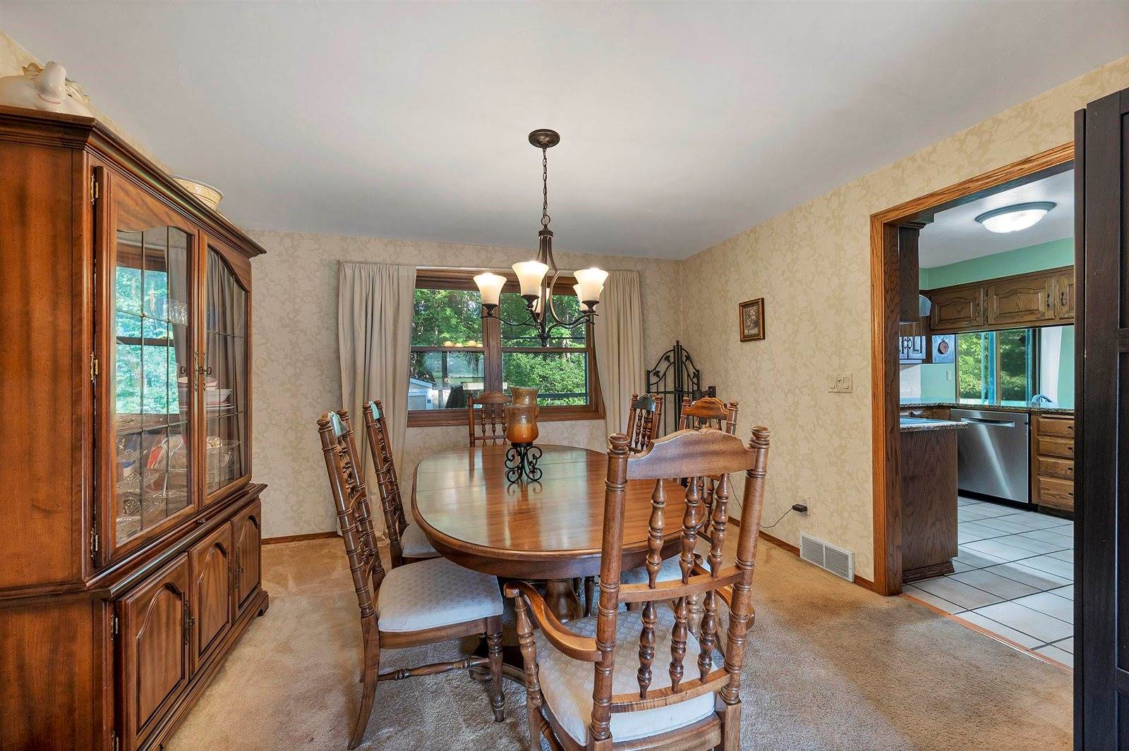 2067 South Point Road, Green Bay, WI 54313