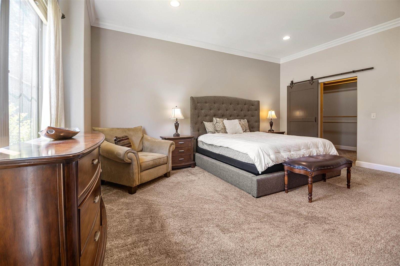 517 South Clear Creek Cir, Wichita, KS 67230