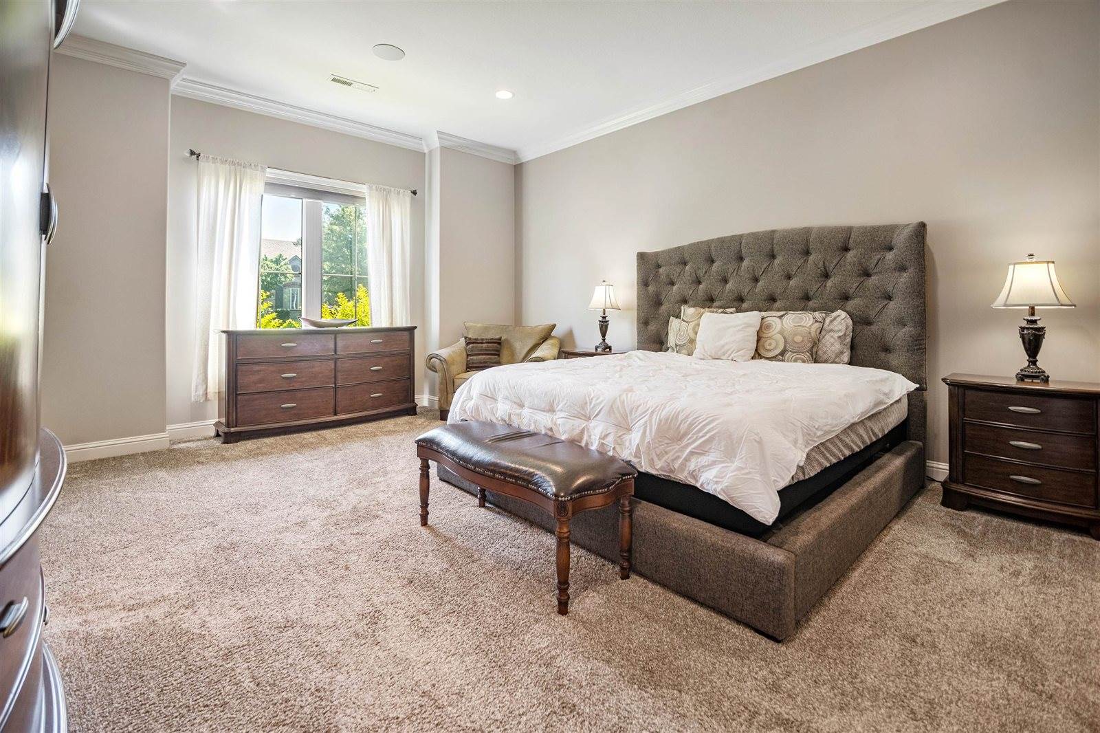 517 South Clear Creek Cir, Wichita, KS 67230