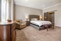 517 South Clear Creek Cir, Wichita, KS 67230