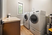 517 South Clear Creek Cir, Wichita, KS 67230