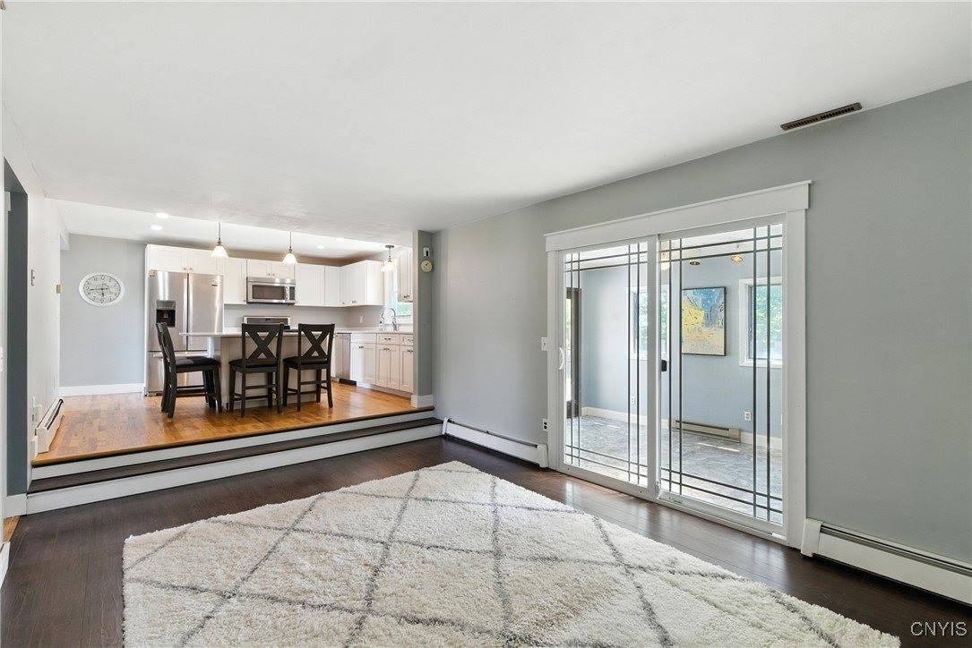 7988 Amor Drive, Clay, NY 13088