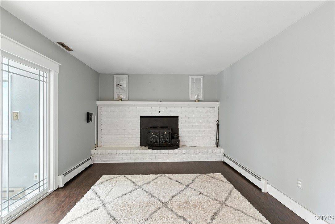 7988 Amor Drive, Clay, NY 13088