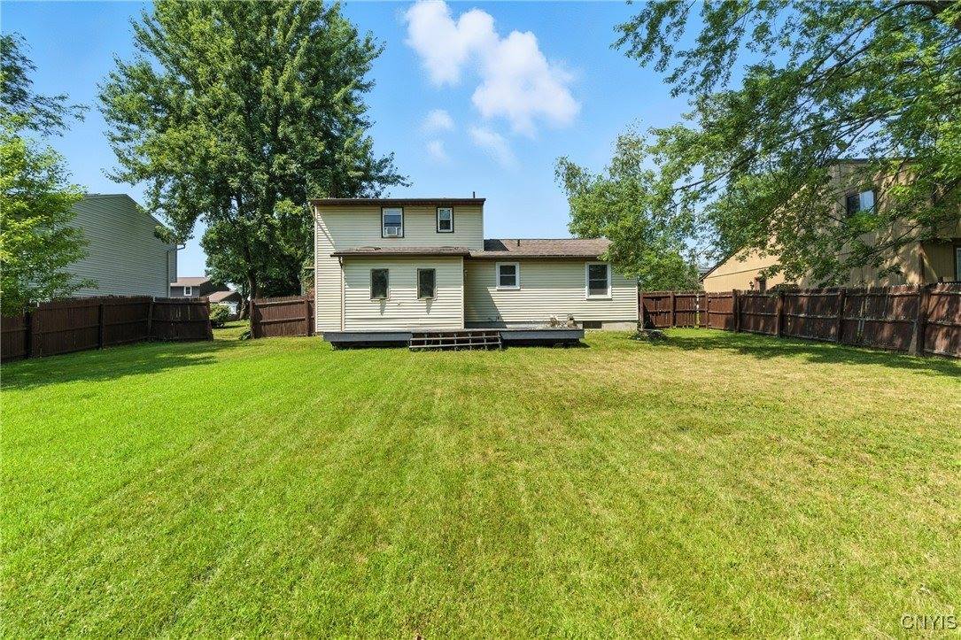 7988 Amor Drive, Clay, NY 13088