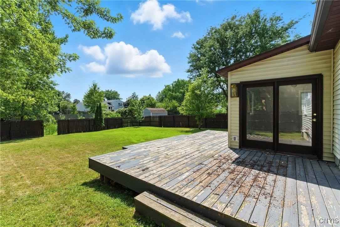 7988 Amor Drive, Clay, NY 13088