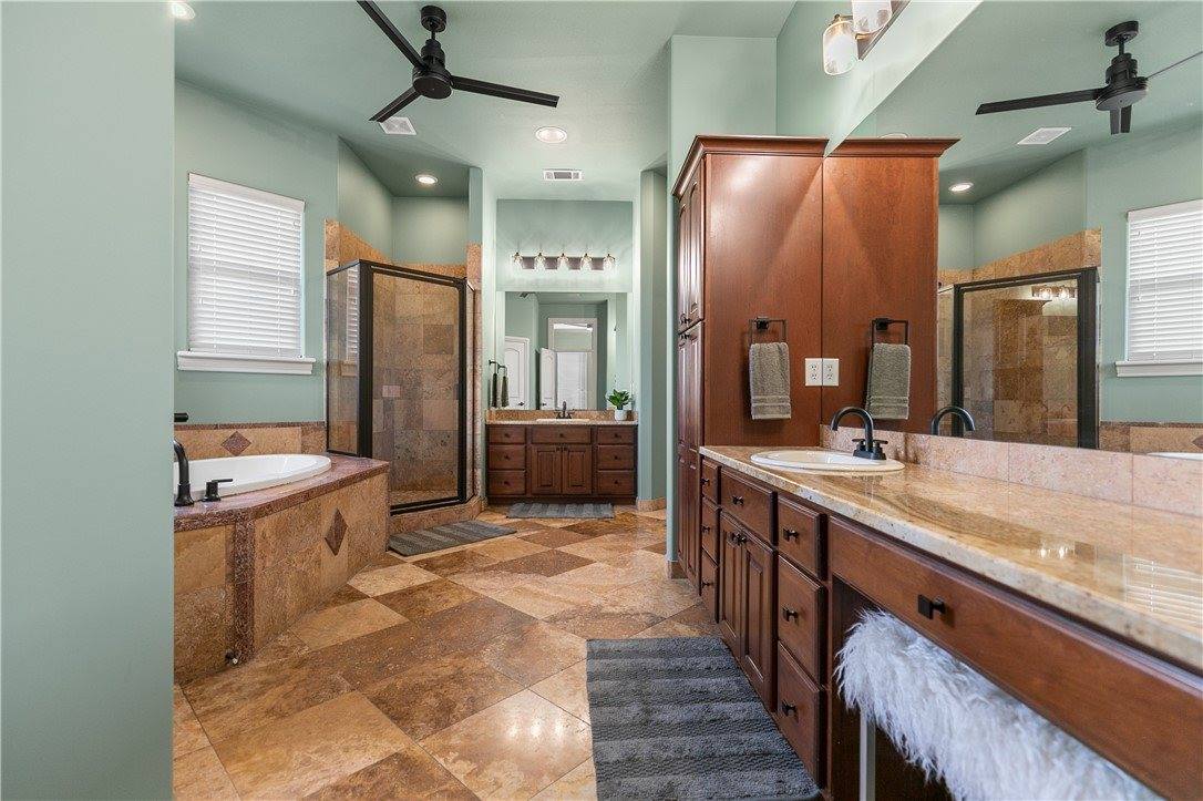 11896 Lakenheath Drive, Bentonville, AR 72712