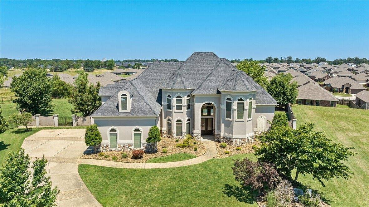 11896 Lakenheath Drive, Bentonville, AR 72712