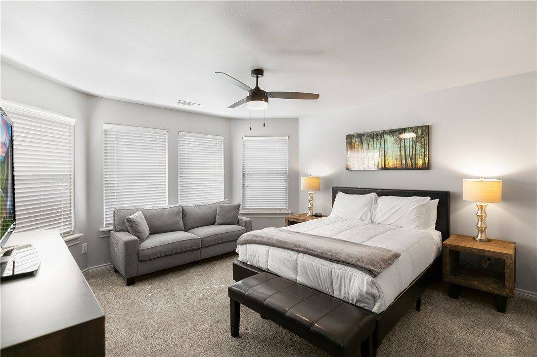 11896 Lakenheath Drive, Bentonville, AR 72712