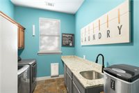 11896 Lakenheath Drive, Bentonville, AR 72712