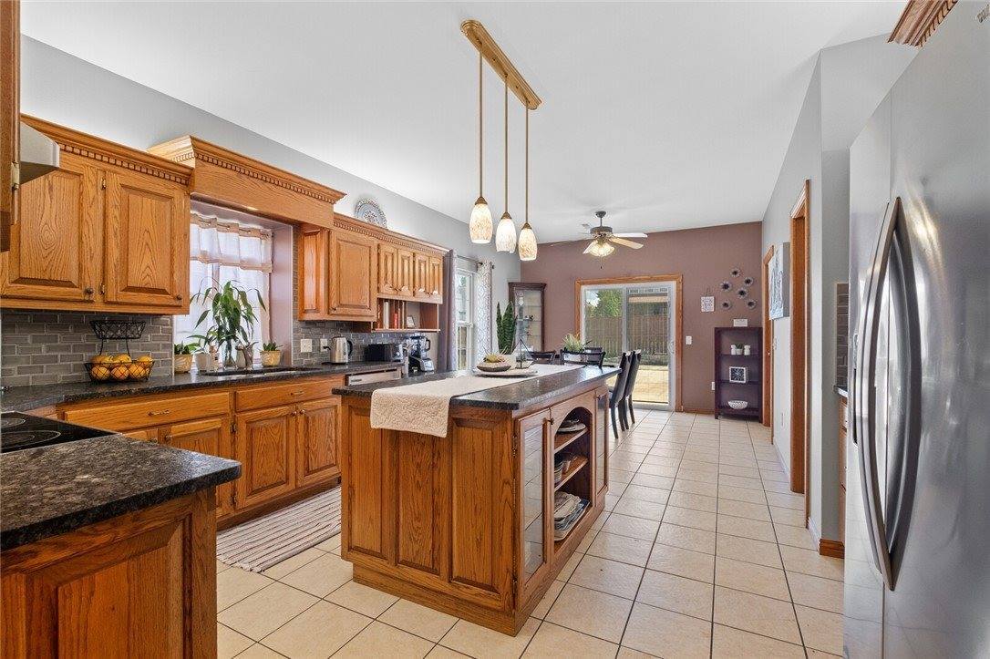 500 Coachlight Drive, Bentonville, AR 72712