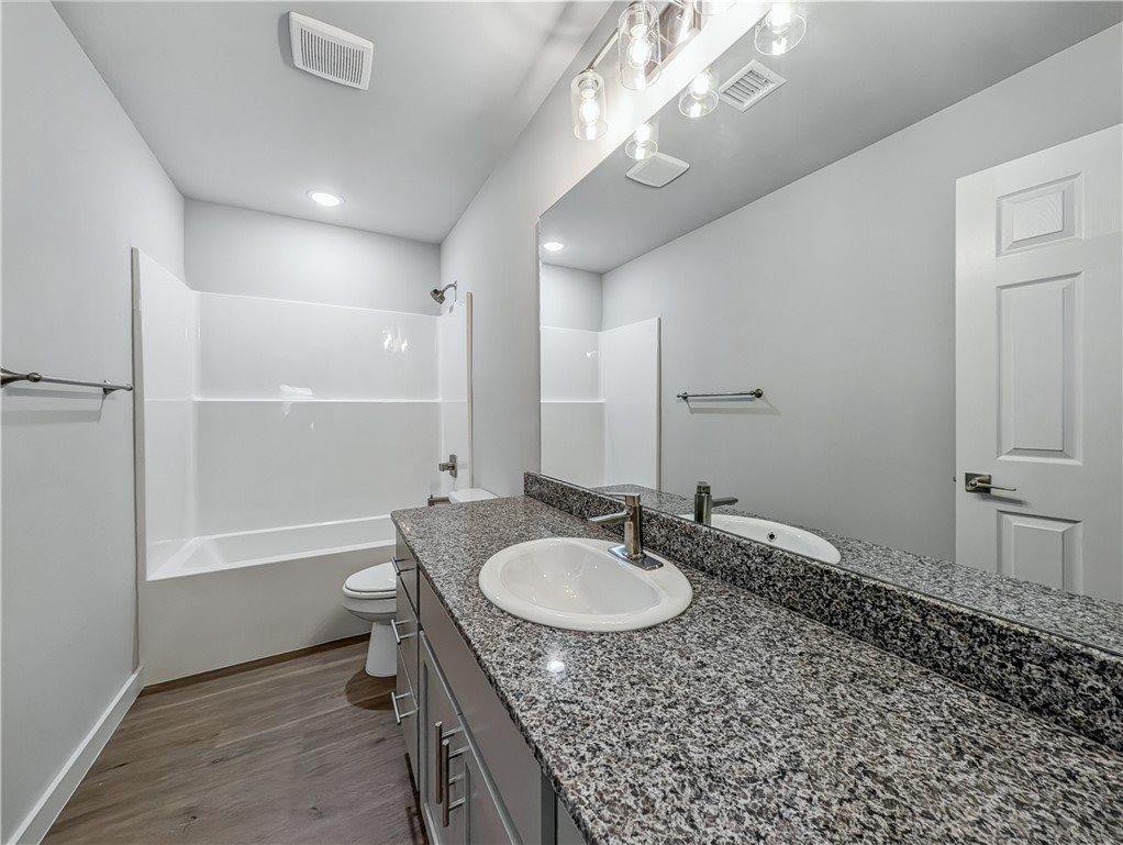 6501 & 6503 Kathleen Street, Bentonville, AR 72713