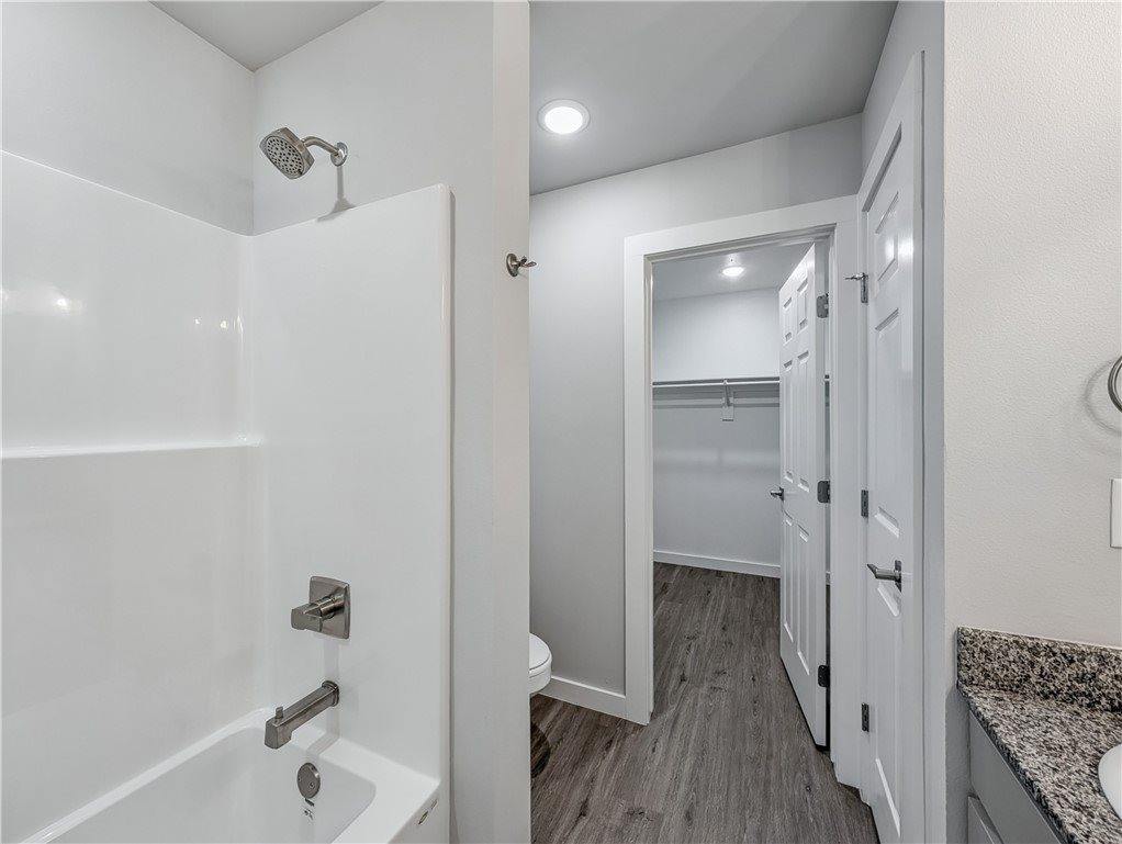 6405 & 6407 Kathleen Street, Bentonville, AR 72713