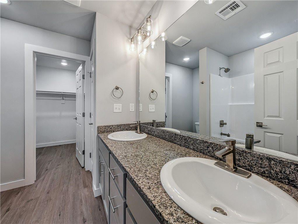 6405 & 6407 Kathleen Street, Bentonville, AR 72713