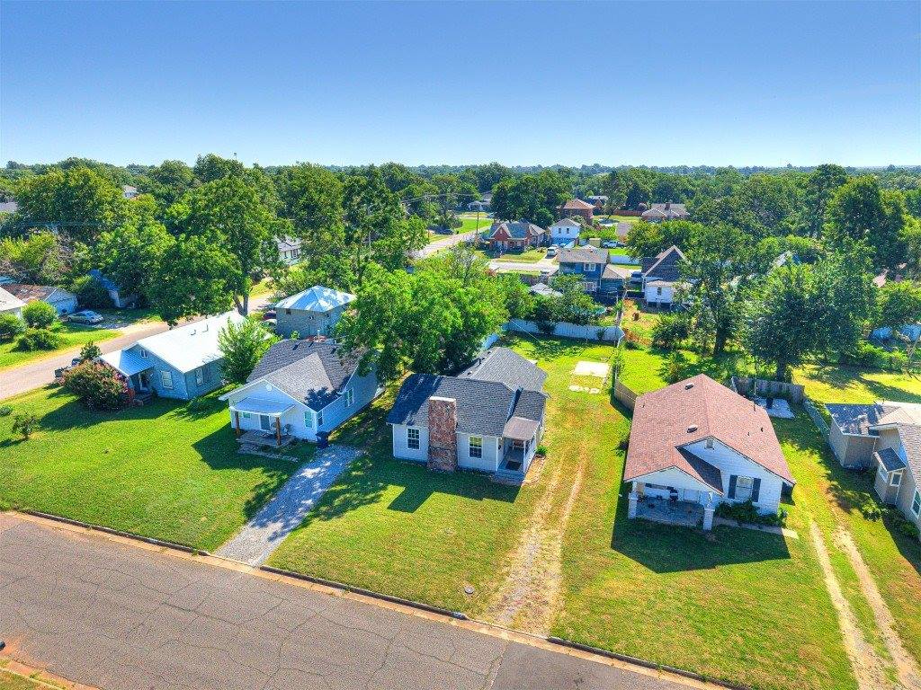 1217 North Market Avenue, Shawnee, OK 74801