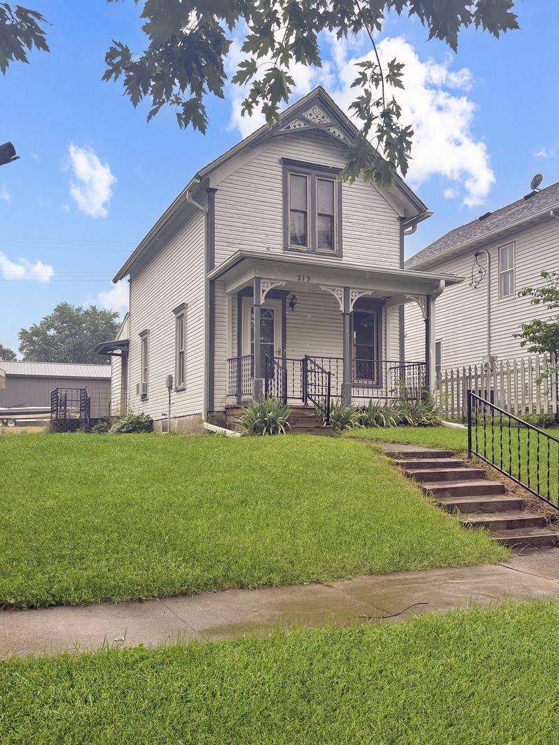 213 Main Street, Leaf River, IL 61047