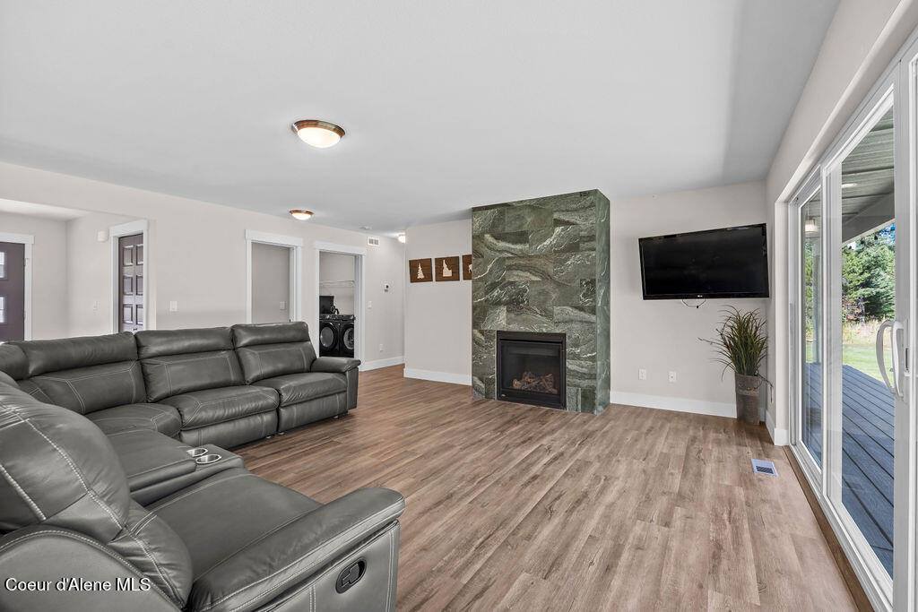 31500 North Tiara Lane, Athol, ID 83801