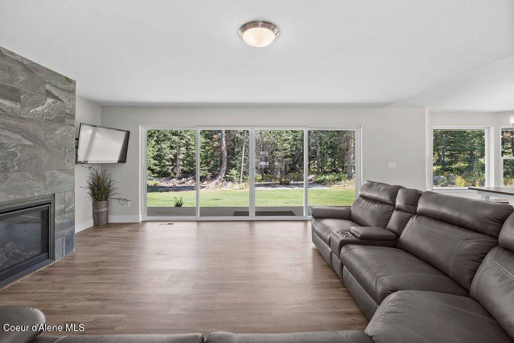 31500 North Tiara Lane, Athol, ID 83801