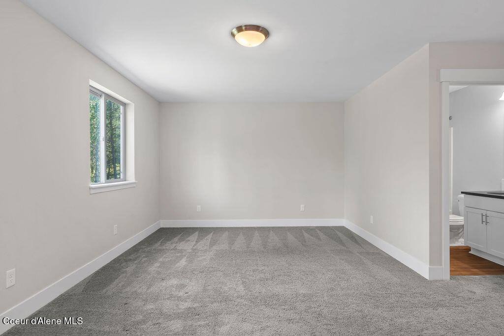 31500 North Tiara Lane, Athol, ID 83801