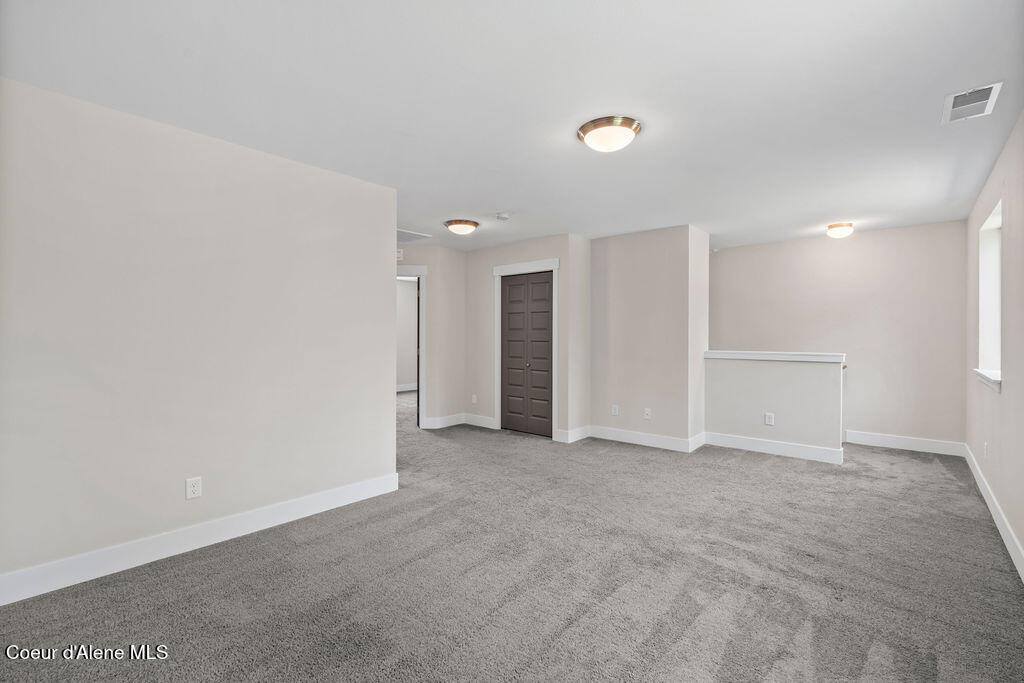 31500 North Tiara Lane, Athol, ID 83801